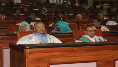 صورة نواب في البرلمان ينسحبون إحتجاجا علي وجود مسؤول حكومي مشمول في التحقيقات “تفاصيل”