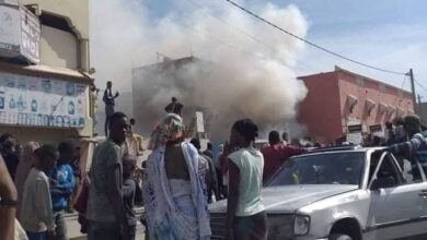 صورة عاجل : إندلاع النيران في مطعم بمدينة نواذيبو “صور”