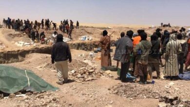 صورة منطقة الشكات : إنتشال جثامين 2 وبقاء 5 مفقودين تحت الانقاض “أحدث المعلومات “