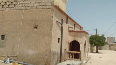 صورة شاب يرد منزلا إشتراه من الشيخ الرضا لملاكه الأصليين “تفاصيل”