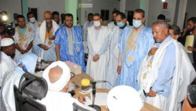 صورة وزيرالثقافة يشرف على تدشين مقر للإذاعة الثقافية
