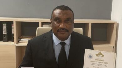 صورة نور الدين فرانسوا يحصل علي عضوية في الاتحاد الدولي للسياسيين “تفاصيل”