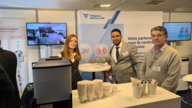 صورة فريق طبي موريتاني يشارك في للجمعية الفرنسية لأمراض الكلى