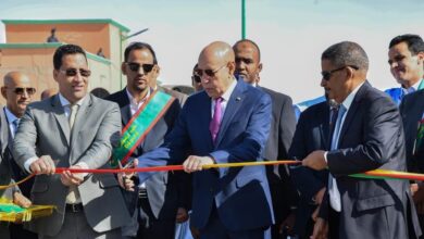 صورة نواكشوط : الرئيس يشرف على تدشين اول جسر شيد بأيادي وخبرات وطنية