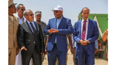 صورة الوزير المنتدب لدى وزير الداخلية يشرف على انطلاق حملة للنظافة في ولايات نواكشوط