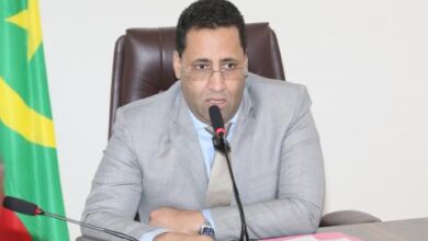 صورة لوزير الأول يوجه بالوقوف أمام غياب المدرسين وعدم احترام الوقت