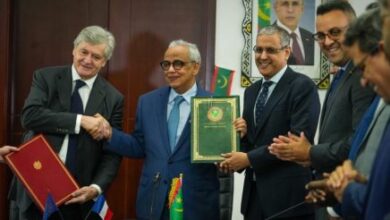 صورة بلادنا وفرنسا توقعان اتفاقية لإنشاء 10 محطات كهربائية