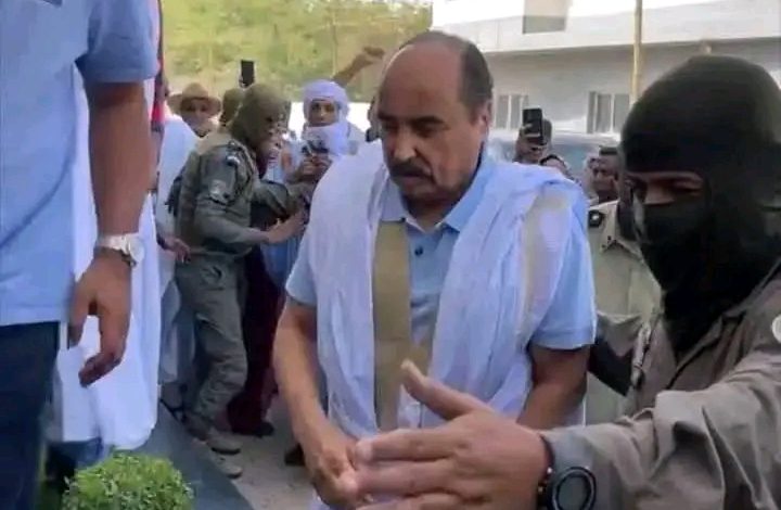 صورة محامي الرئيس السابق: الوضع الصحي لموكلي غير مطمئن