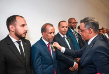 صورة وزارة الصحة تُنصف “الجنود المجهولين” في فريق زراعة الكلى بسلسلة توشيحات وطنية