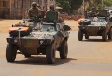 صورة تراجع النفوذ الفرنسي في أفريقيا بعد الانسحابات العسكرية