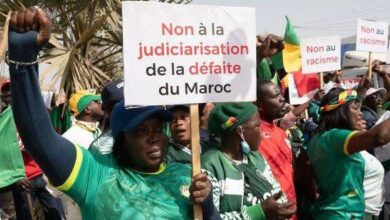 صورة مظاهرات في داكار للمطالبة بالإفراج عن مشجعين سنغاليين موقوفين في المغرب