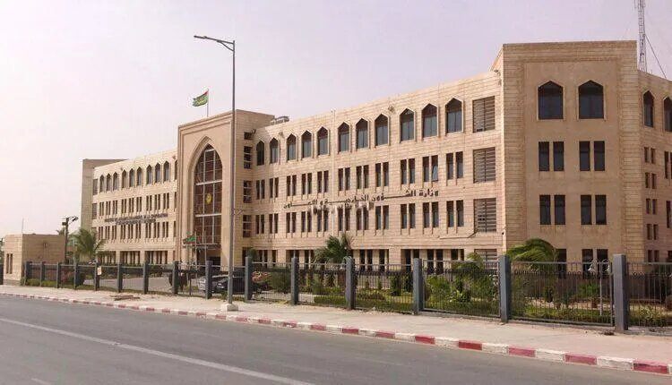 صورة الخارجية تنشئ خلية أزمة لمتابعة أوضاع الجالية في الخليج