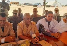 صورة والي الحوض الغربي يحذر من دخول الأراضي المالية لأسباب أمنية